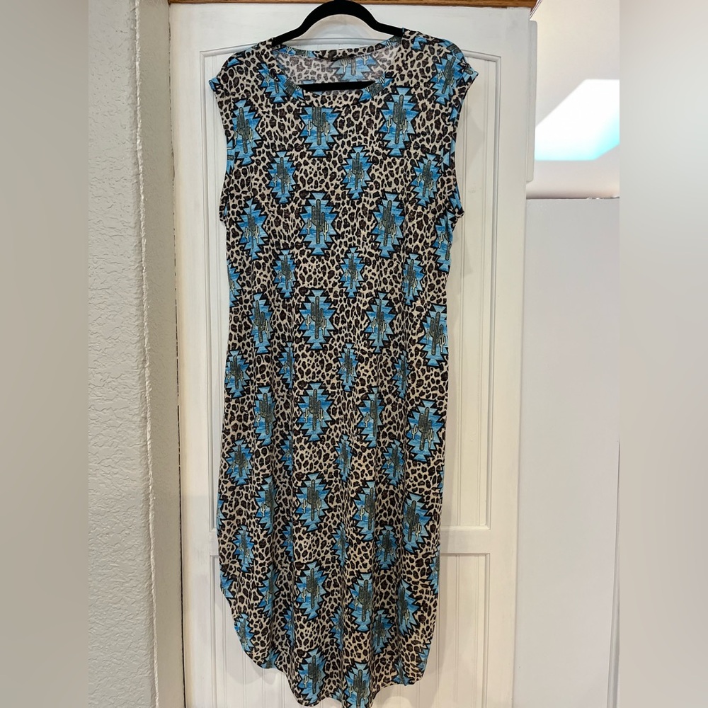 Western L&B brand,below knee with high low hem style with cheetah and ca…